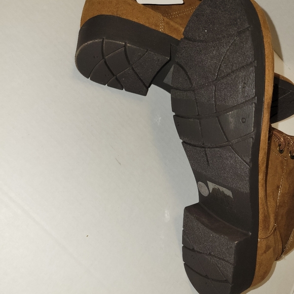 st johns bay Womens Boots Size 6 M Chestnut. - Picture 4 of 8